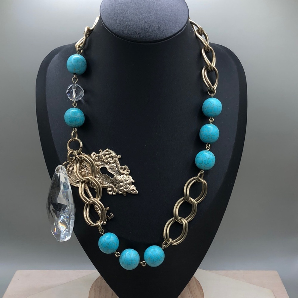 statement style chunky chain charm chain necklace-maximalist